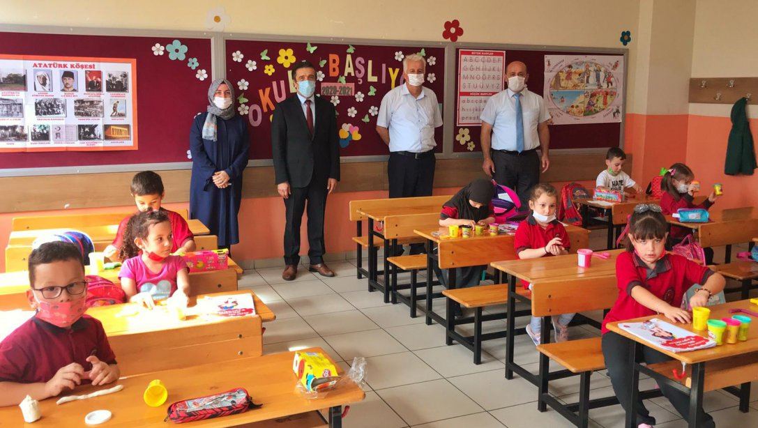 İlçe Milli Eğitim Müdürümüz Samim AKSOY Kemaliye Adnan Demirtürk İlkokulu'nu Ziyaret Etti.