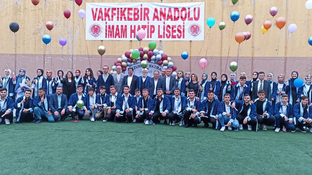 Müdürümüz Sayın Ahmet ALTIN, Vakfıkebir İmamhatip Lisesi Mezuniyet Törenine katıldı.