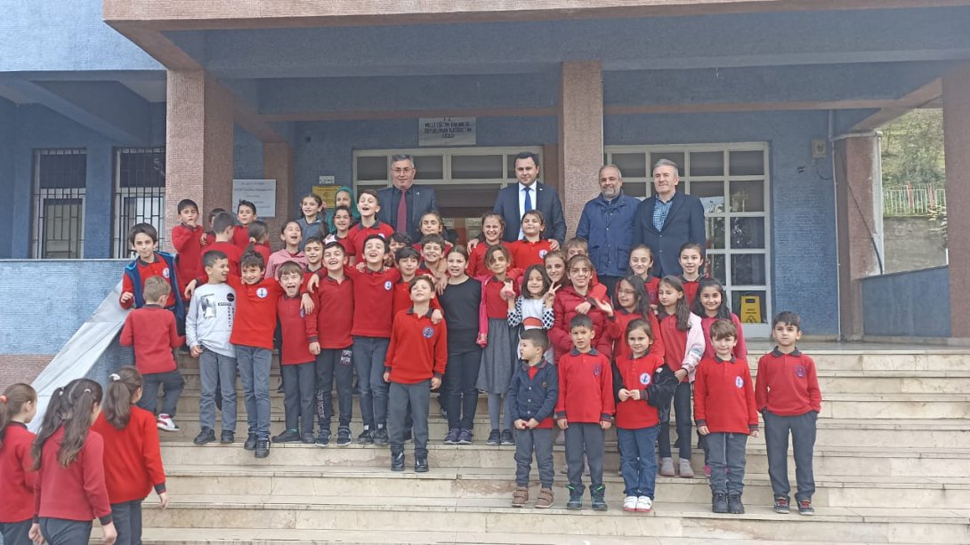 Kaymakamımız Sayın Dr. Hacı Arslan UZAN  ve İlçe Milli Eğitim Müdürümüz Sayın Ahmet ALTIN Büyükliman İlkokulumuzu Ziyaret Ettiler.