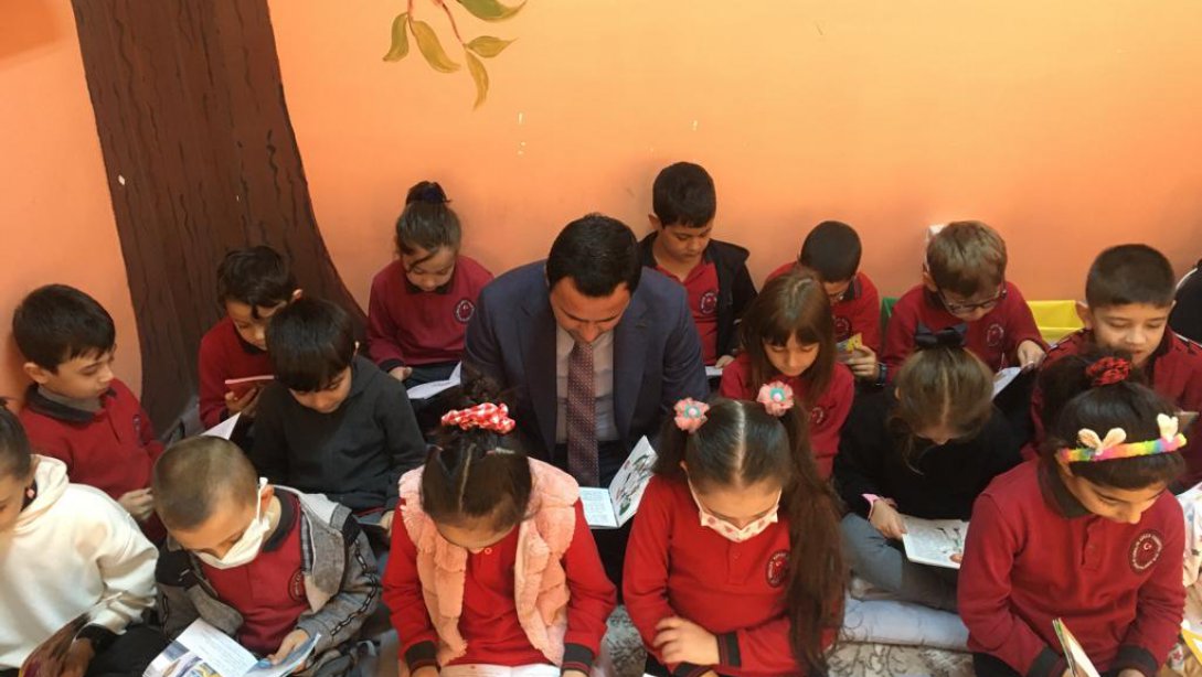 Kaymakamımız Sayın Dr.Hacı Arslan UZAN, Kemaliye Adnan Demirtürk İlkokulumuzu ziyaret etti.