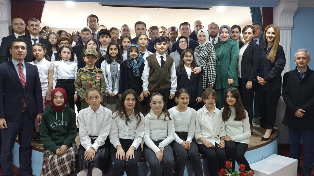 12 Mart İstiklal Marşımızın Kabulu töreni Cumhuriyet İlk- Ortaokulumuzda yapıldı...